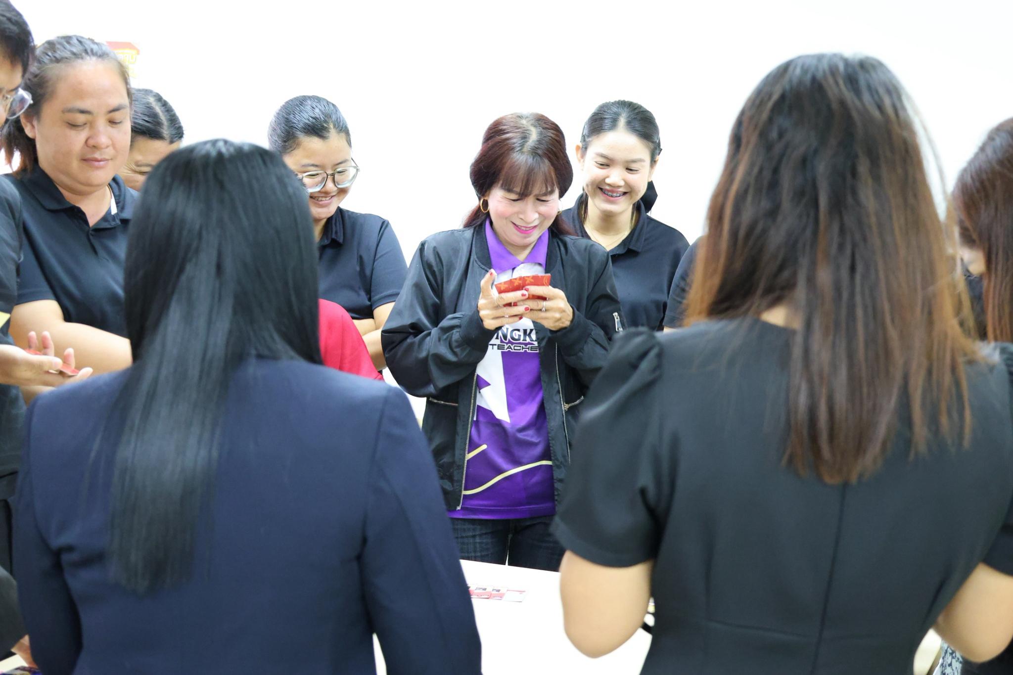 46. โครงการการผลิตสื่อการสอนด้วยนวัตกรรม AI ของครูเพื่อส่งเสริมความคิดสร้างสรรค์สำหรับผู้เรียนในยุคดิจิทัลตามบริบทของโรงเรียน ภายใต้โครงการพัฒนาคุณภาพการศึกษาและการพัฒนาท้องถิ่นโดยมีสถาบันอุดมศึกษาเป็นพี่เลี้ยงเครือข่ายเพื่อการพัฒนาอุดมศึกษา